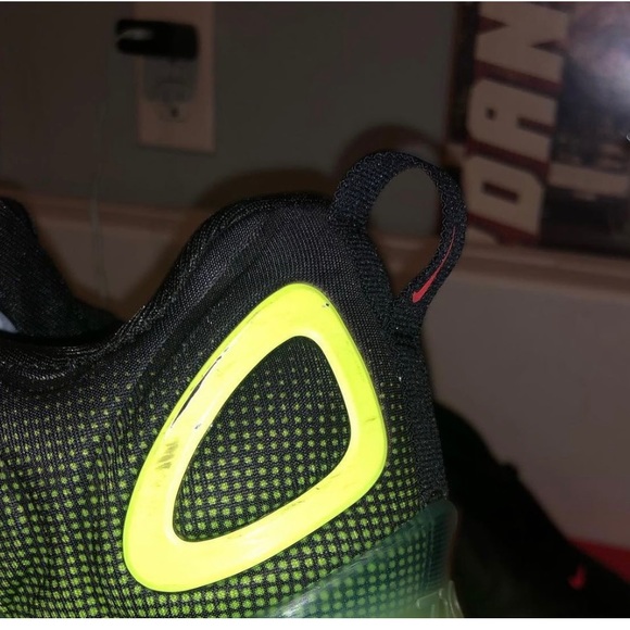 720 air max retro future for 100$ - Picture 4 of 5